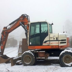 foto 11t bagr kolák mimoosé drapák+svahovka hydr. Schaeff HML42