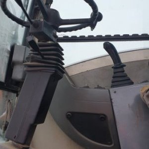 foto 11t bagr kolák mimoosé drapák+svahovka hydr. Schaeff HML42